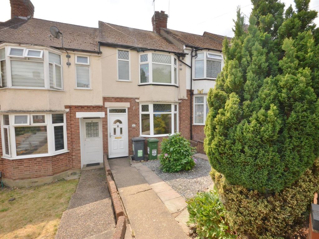 2 bed terraced house to rent in Preston Gardens, Luton LU2, £1,250 pcm