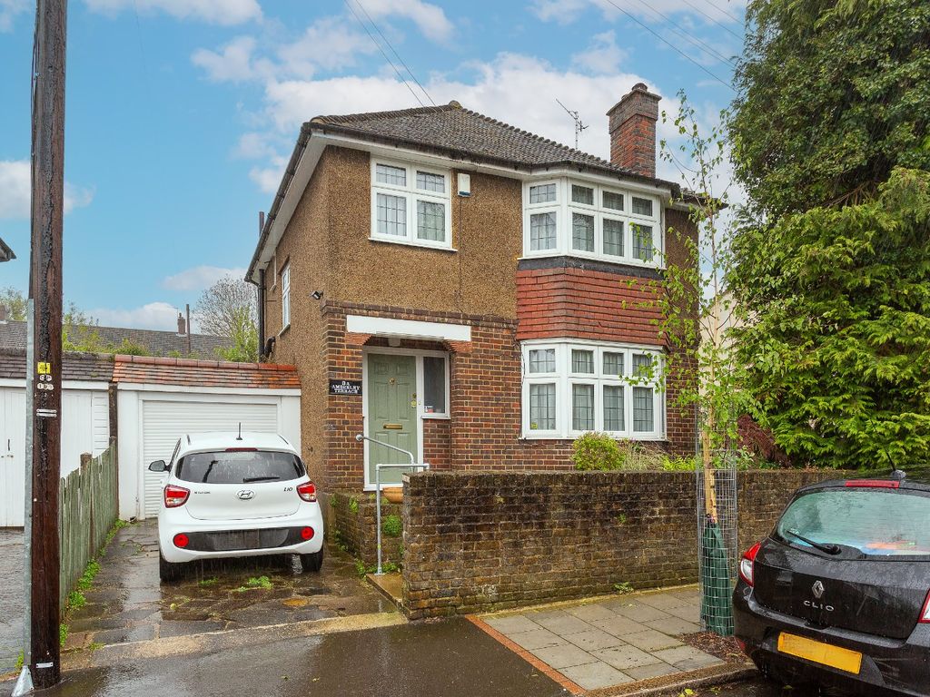 3 bed detached house for sale in Amberley Terrace, Villiers Road