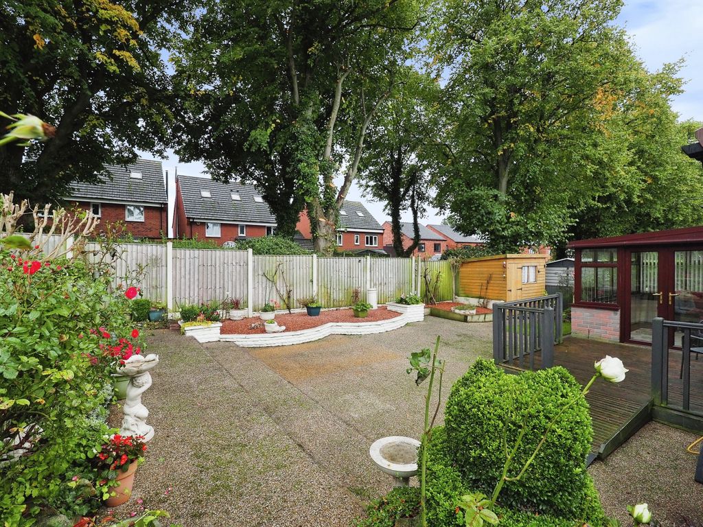 2 bed detached bungalow for sale in The Paddock, Blackwell, Alfreton