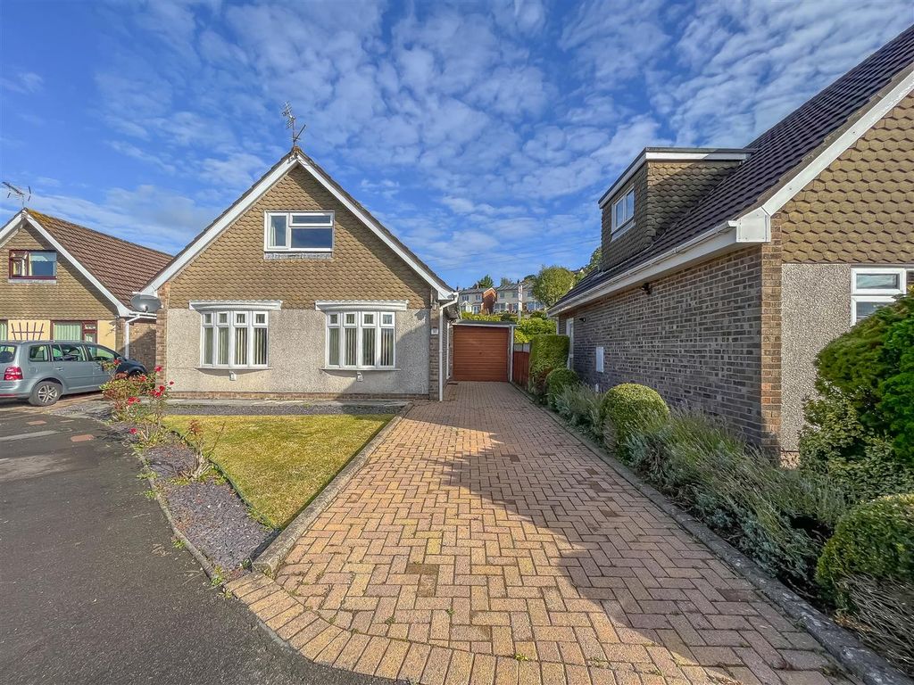 2 bed detached bungalow for sale in Vicarage Gardens, Rogerstone