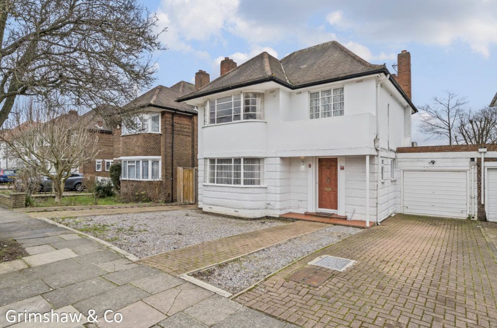 4 bed detached house for sale in Corringway, Ealing W5, £1,275,000 Zoopla