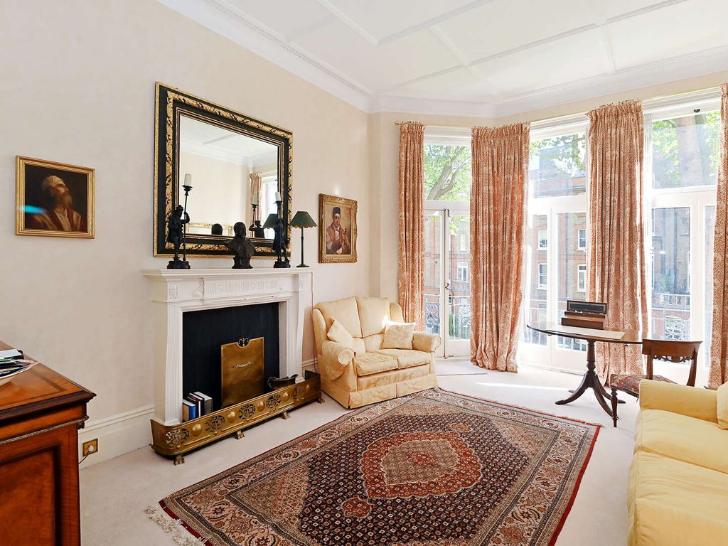 1 bed flat for sale in Egerton Gardens, London SW3, £1,695,000 Zoopla