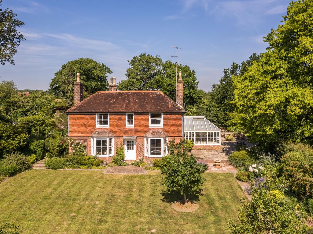4 bed detached house for sale in Vineyard Lane, Ticehurst, Wadhurst