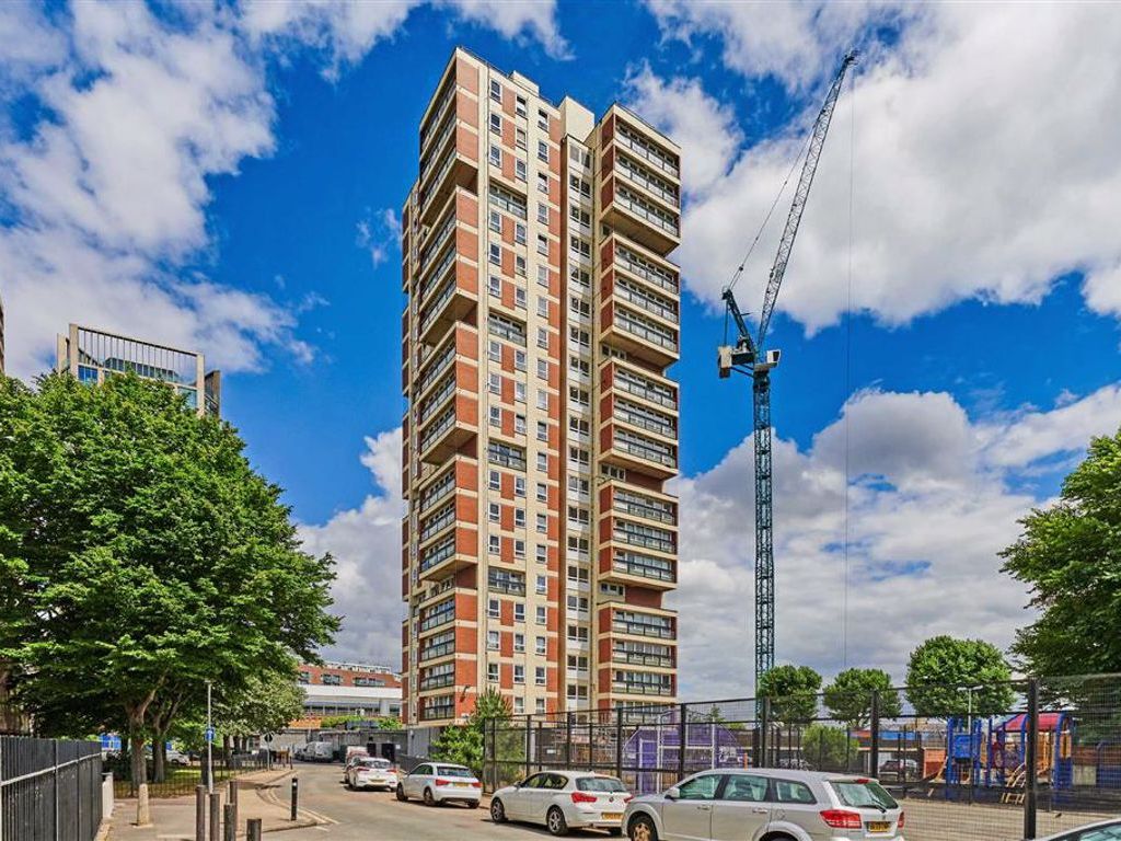 Canada Estate, London SE16  