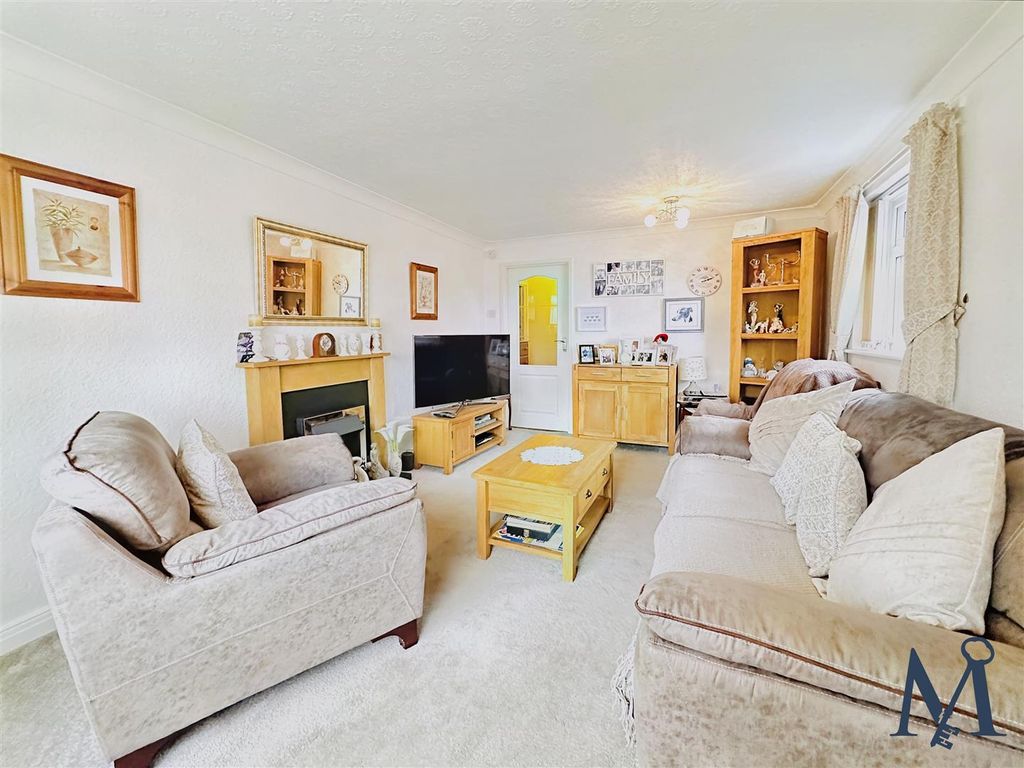 3 bed detached bungalow for sale in Carter Dale, Whitwick, Coalville