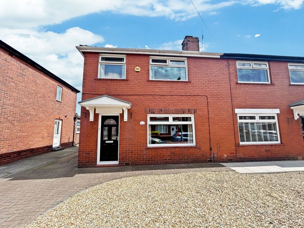 3 bed semidetached house for sale in Hunt Street, Atherton M46, £