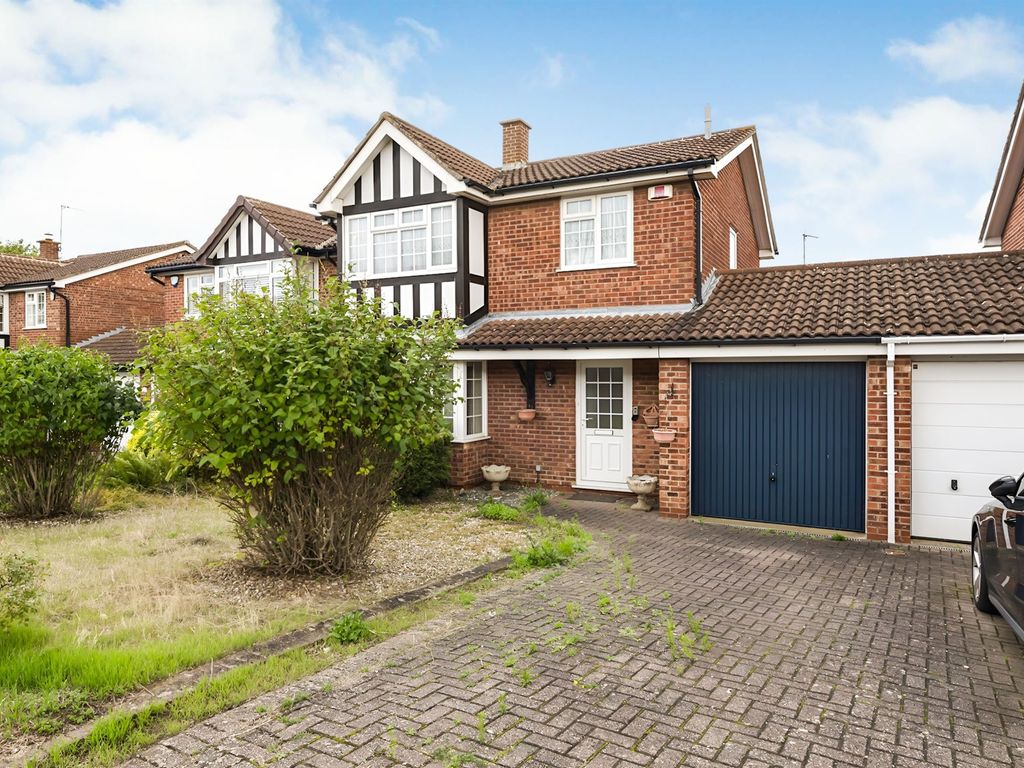 4 bed detached house for sale in Manning Road, Moulton, Northampton NN3
