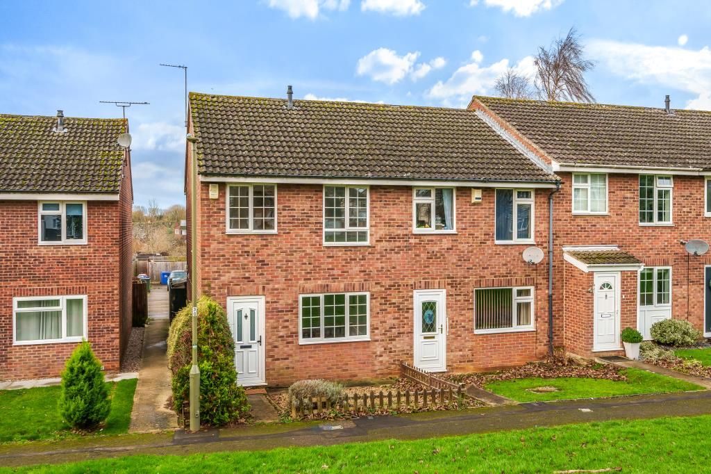 3 bed end terrace house for sale in Banbury, Oxfordshire OX16, £250,000 Zoopla