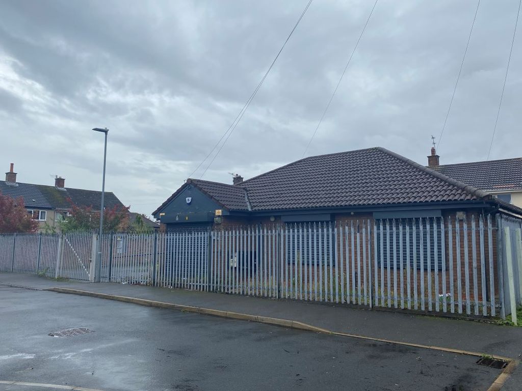 3 bed bungalow for sale in St. Johns House, 2 Greenfield Walk, Knowsley