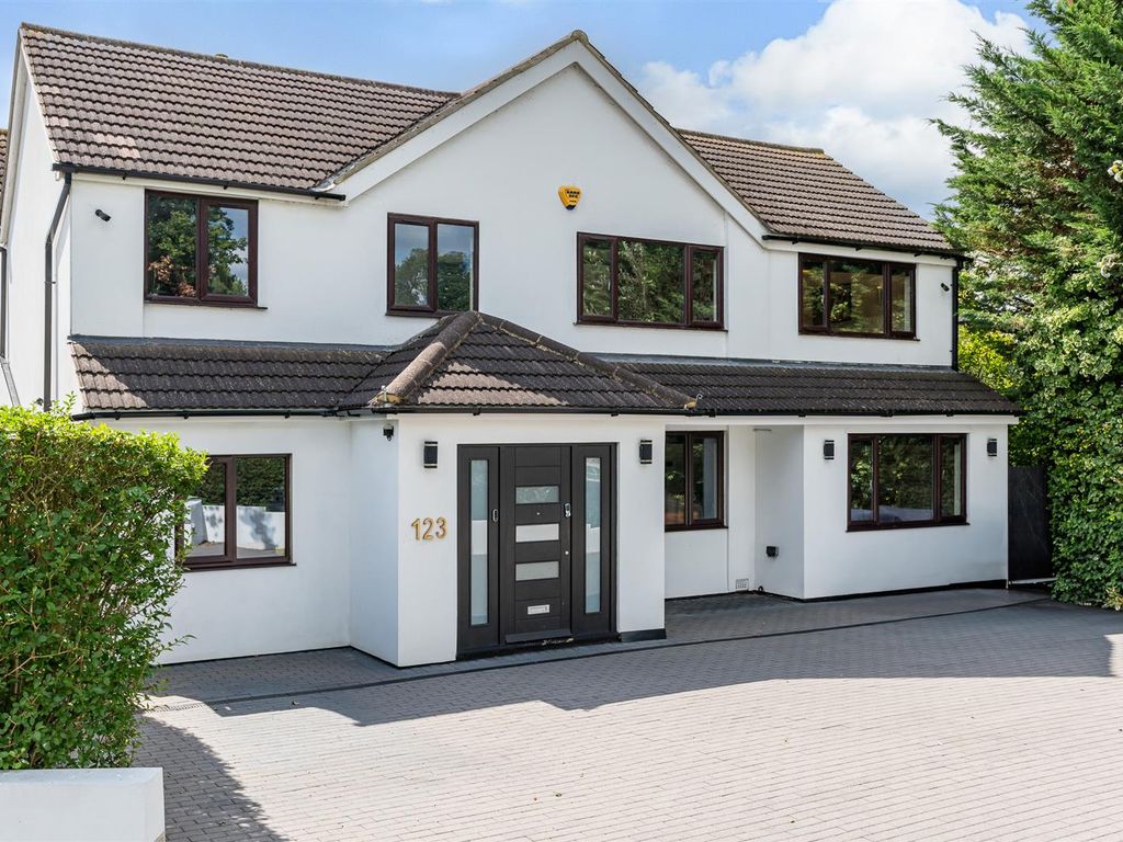 6 bed detached house for sale in Cuffley Hill, Goffs Oak, Waltham Cross