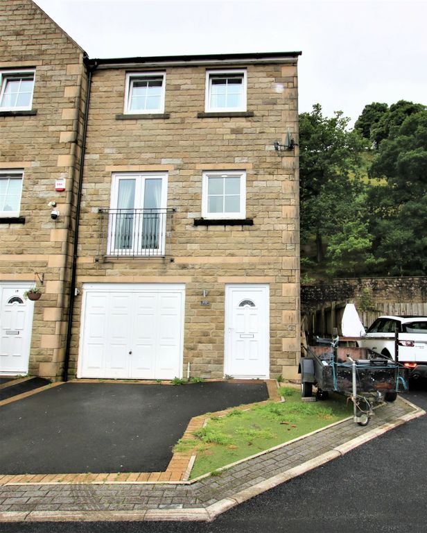 4 bed town house to rent in Ivy Place, Todmorden OL14 Zoopla
