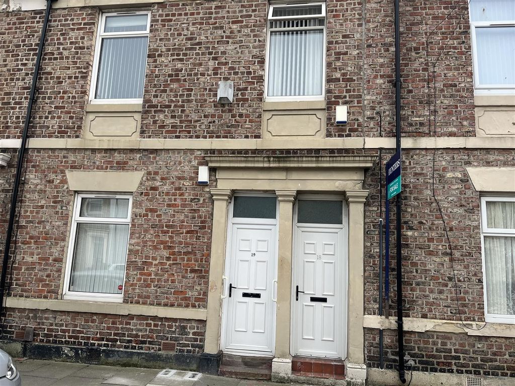 2 bed flat for sale in Grey Street, North Shields, Tyne And Wear NE30