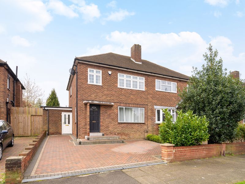 3 bed semidetached house for sale in Eton Road, Orpington BR6, £