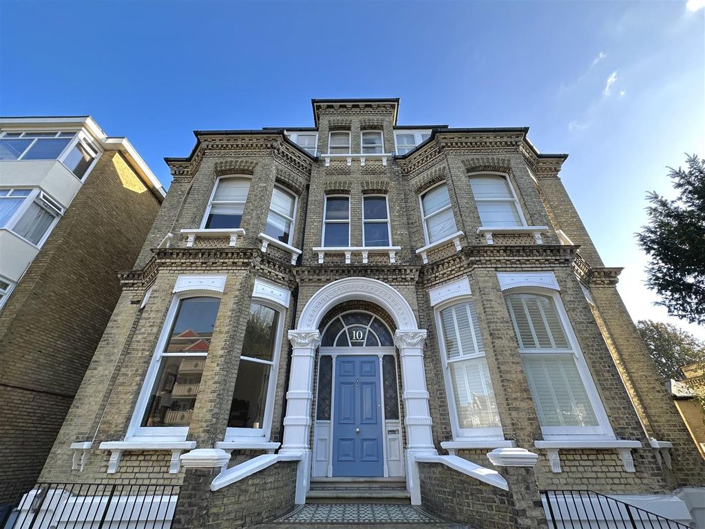 1 bed flat to rent in Eaton Gardens, Hove BN3 Zoopla