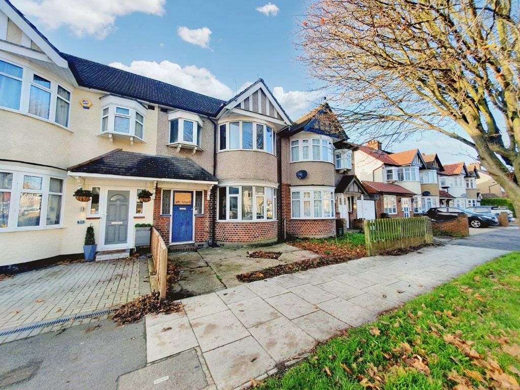 4 bed terraced house for sale in Cornwall Road, Ruislip HA4, £500,000