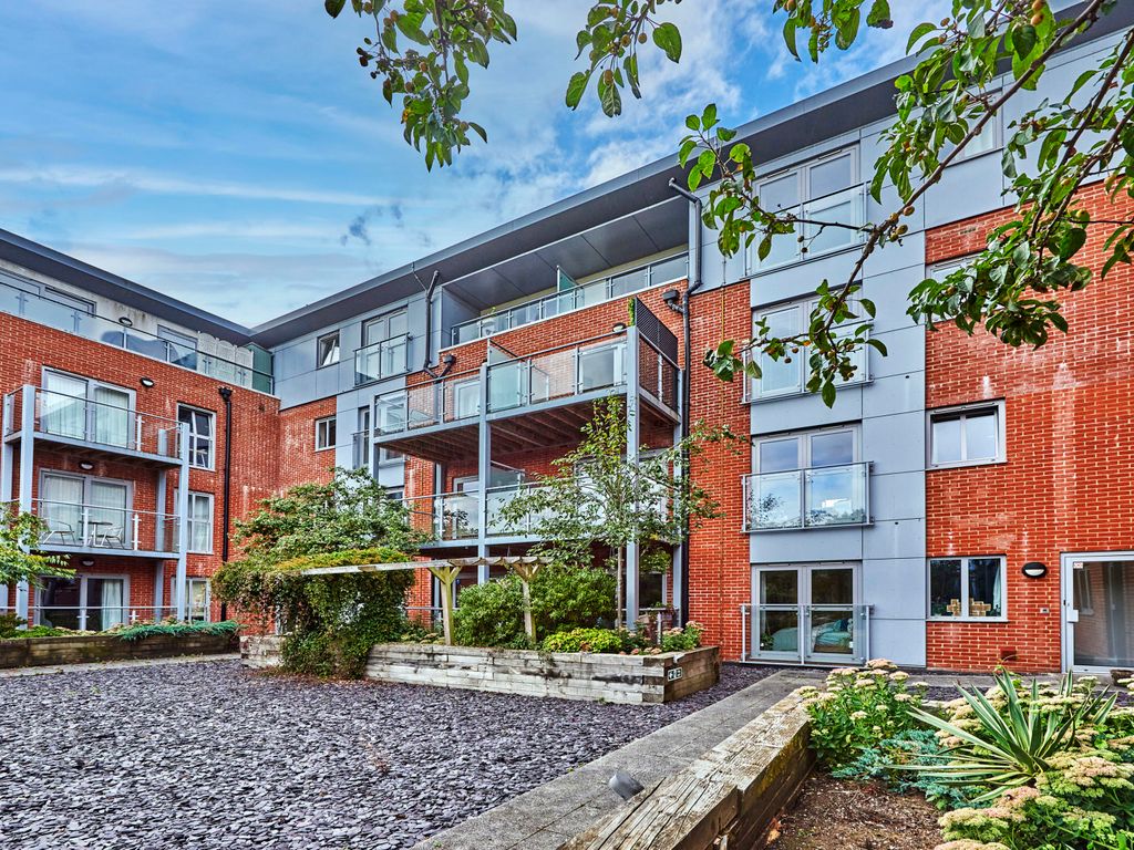 2 bed flat for sale in Barcino House, Charrington Place, St. Albans