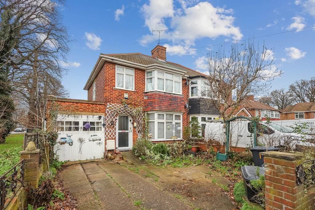Avenue Close, Hounslow TW5  