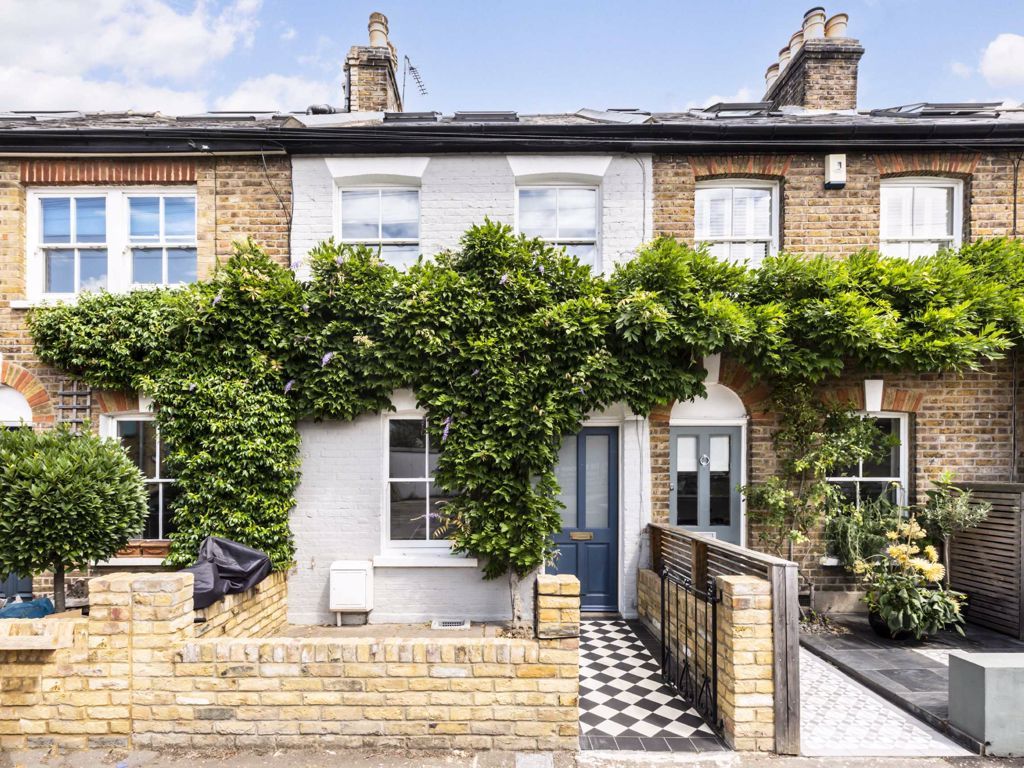 3 bed terraced house for sale in Railway Road, Teddington TW11 Zoopla
