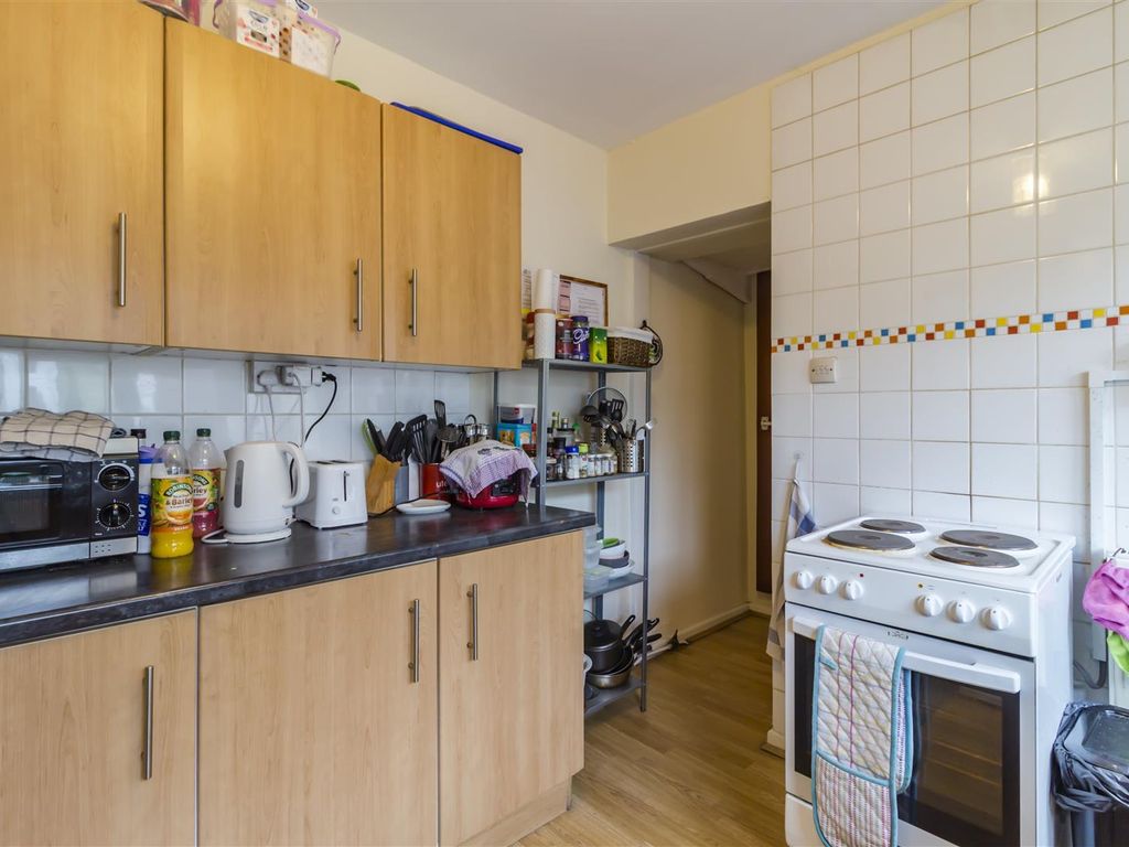 3 bed terraced house to rent in Kingsland Terrace, Treforest
