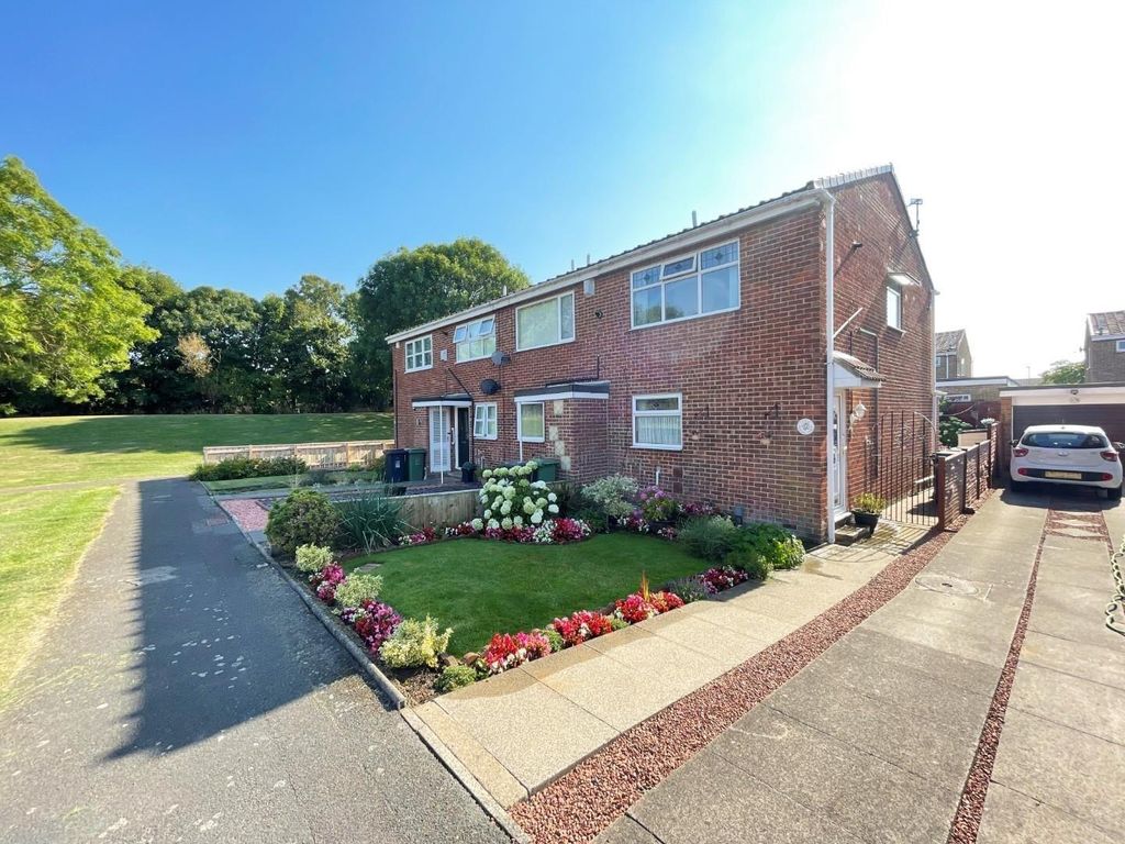 2 bed end terrace house for sale in Spilsby Close, Fens, Hartlepool