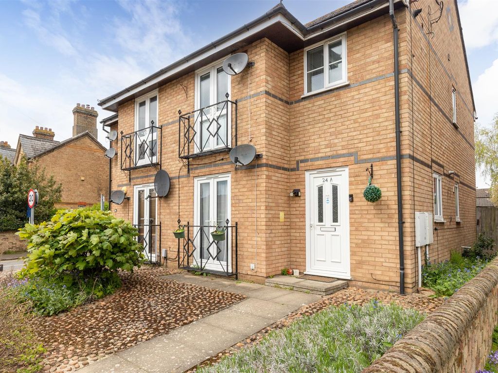 2 bed flat for sale in Bedford Road, Sandy SG19 Zoopla