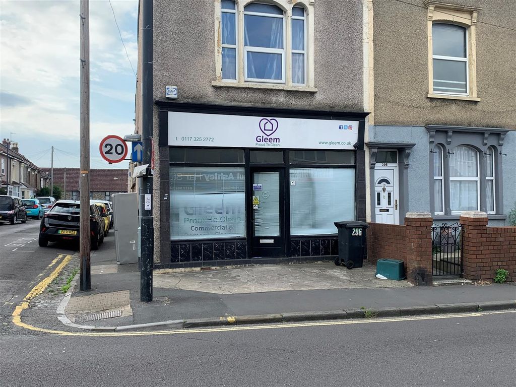 Retail premises to let in Two Mile Hill Road, Kingswood, Bristol BS15