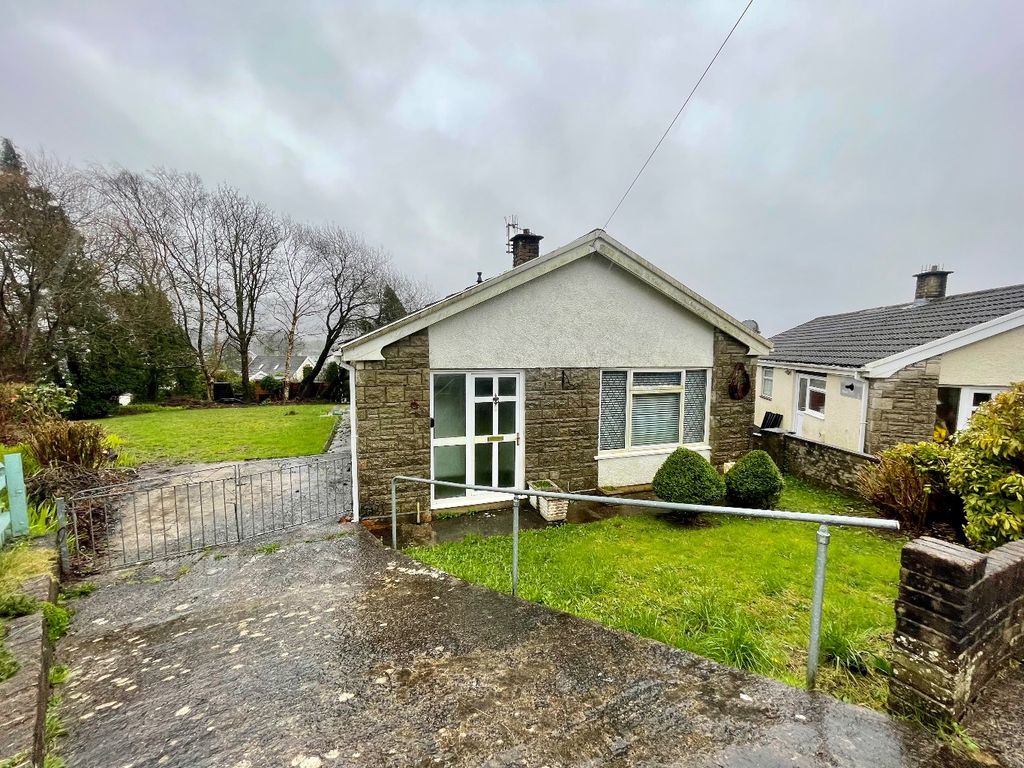 3 bed detached bungalow for sale in Kingrosia Park, Clydach, Swansea, West SA6, £