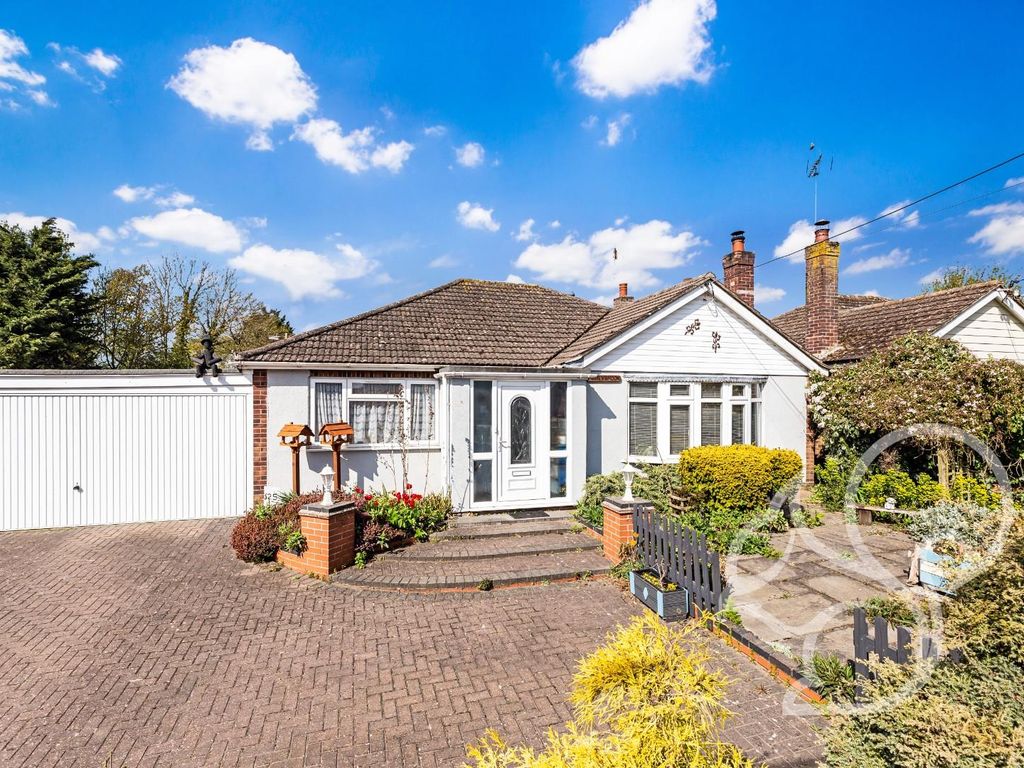 2 bed detached bungalow for sale in Bradfield Road, Wix, Manningtree