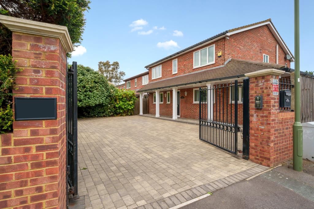 4 bed detached house for sale in Egham, Surrey TW20 Zoopla