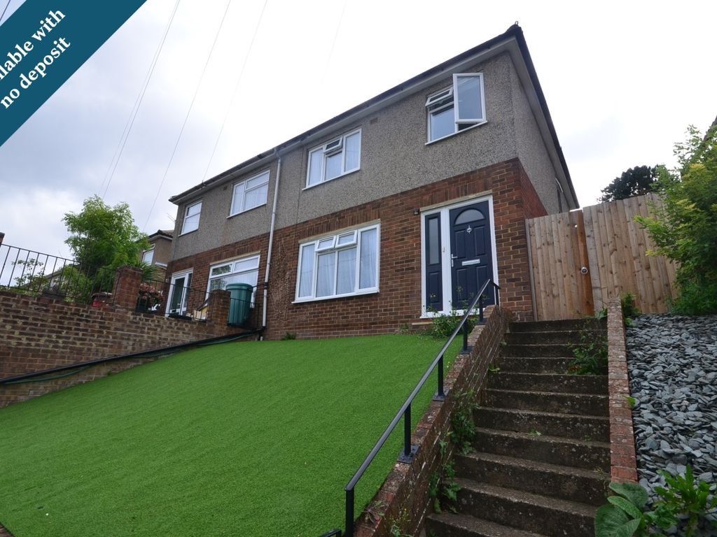 3 bed semidetached house to rent in Goddings Drive, Borstal, Rochester