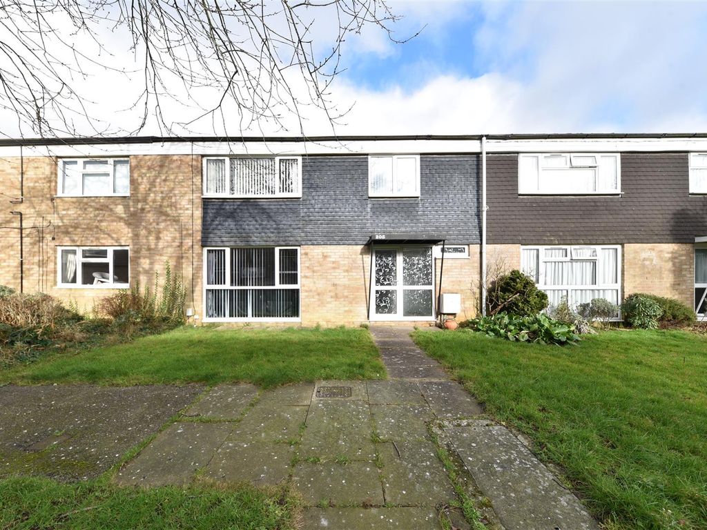 3 bed terraced house for sale in Jessop Road, Stevenage SG1, £375,000