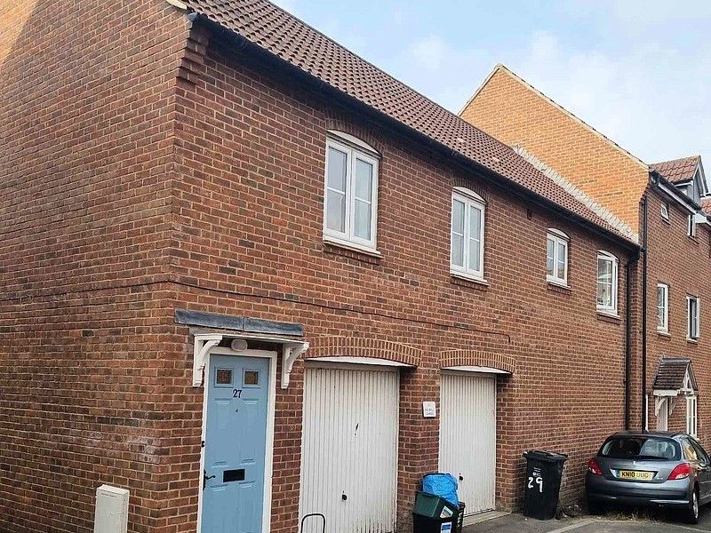 2 bed flat to rent in Vincent Way, Martock TA12 Zoopla