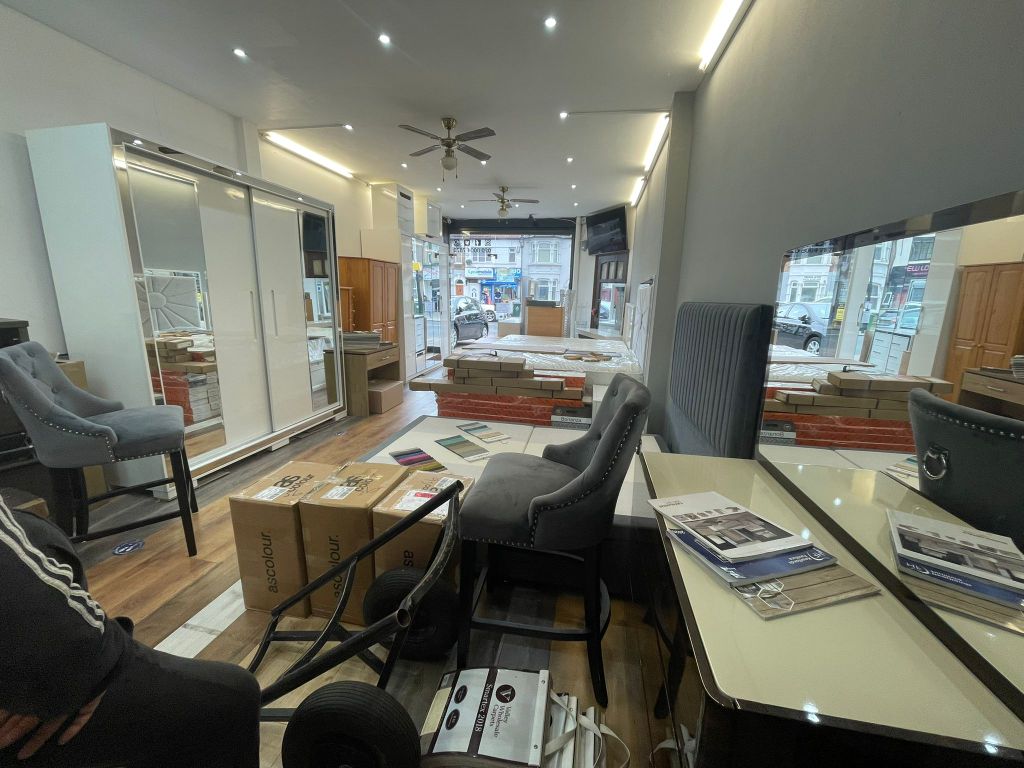 Retail premises to let in Barking Road, Plaistow E13 Zoopla