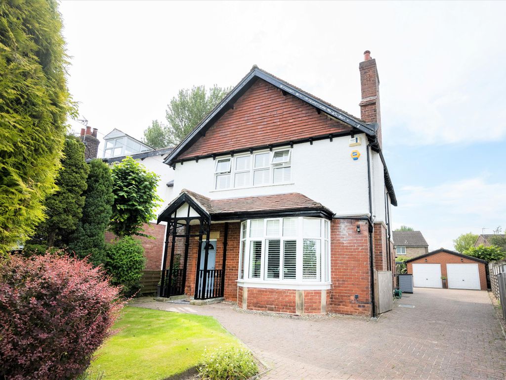 4 bed detached house for sale in Wedderburn Road, Harrogate, North