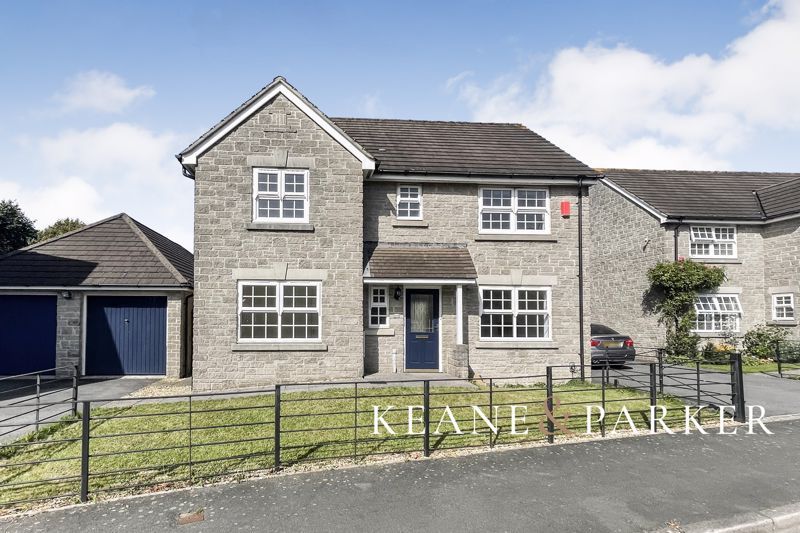 4 bed detached house for sale in Aberdeen Avenue, Manadon Park