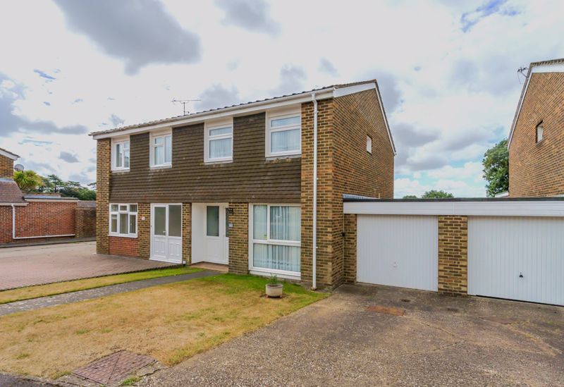 3 bed semidetached house for sale in Little Breach, Chichester PO19