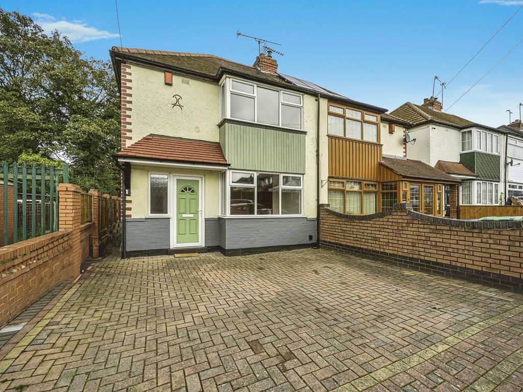 2 bed semidetached house for sale in Griffiths Road, West Bromwich B71