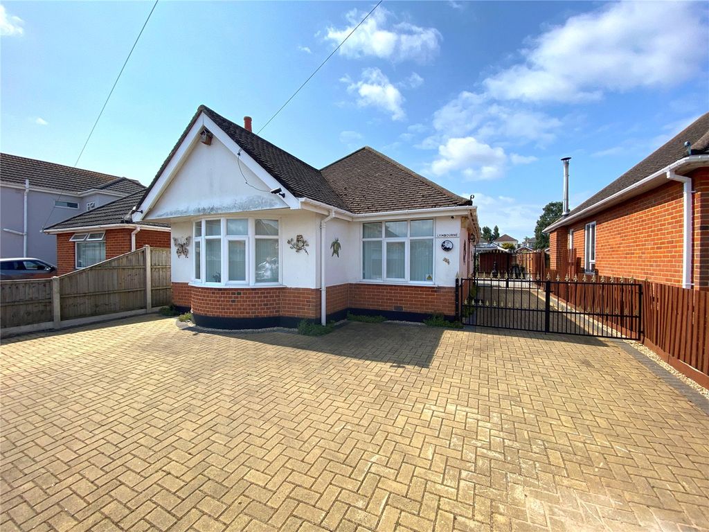 2 bed bungalow for sale in Edward Road, Bournemouth, Dorset BH11 Zoopla
