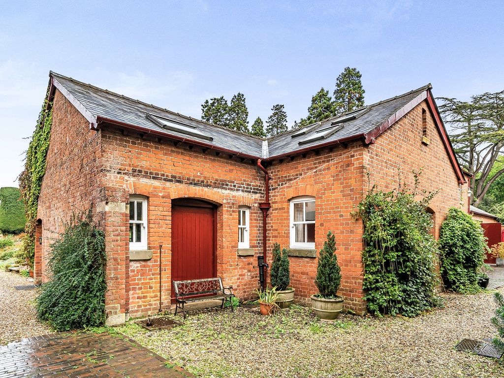 5 bed semidetached house for sale in Whitbourne Hall Park, Whitbourne