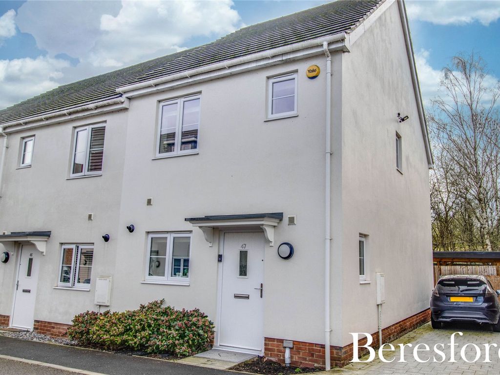 2 bed end terrace house for sale in Elm Gardens, Mountnessing CM15, £