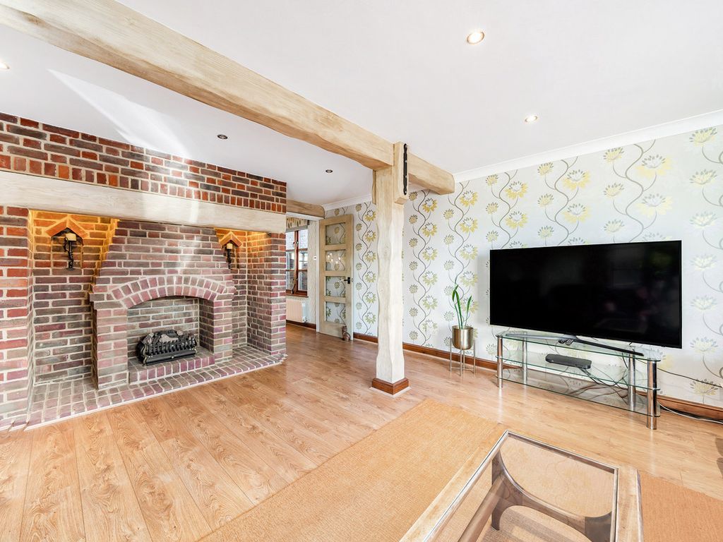 4 bed detached house for sale in Sallows Shaw, Sole Street, Cobham DA13