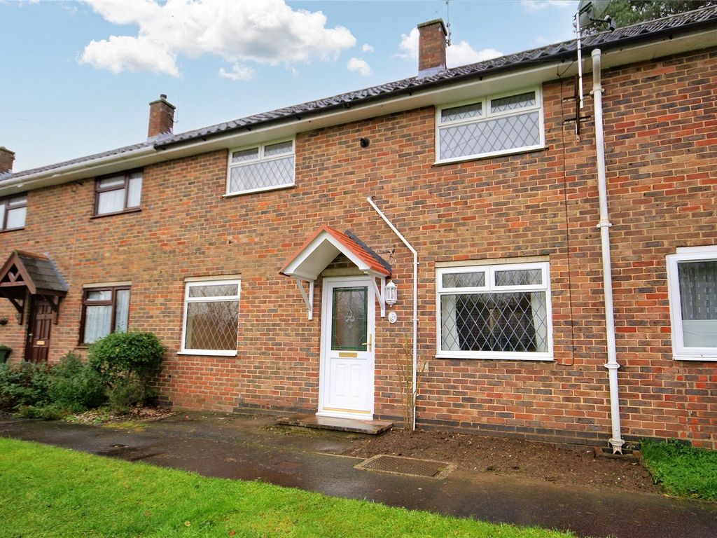 2 bed terraced house to rent in Oakley Road, Bordon, Hampshire GU35