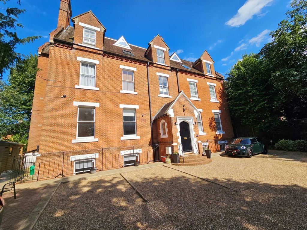 1 bed flat for sale in New Dover Road, Canterbury CT1, £365,000 Zoopla