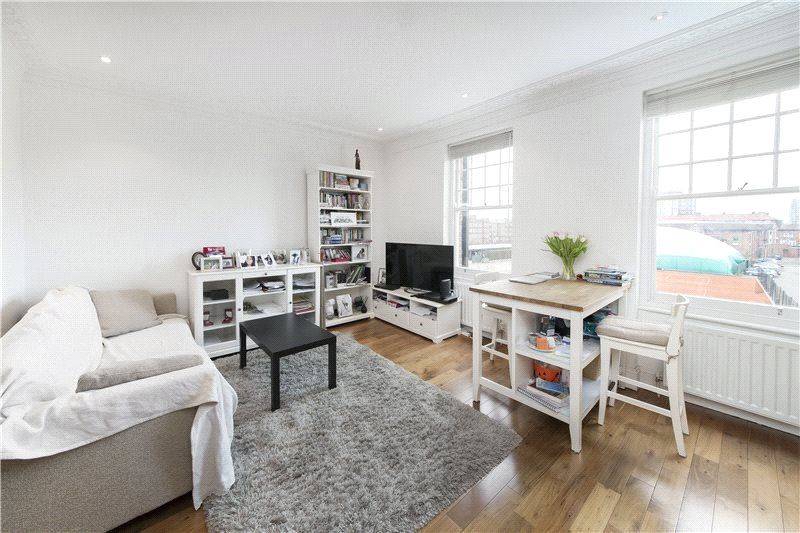 2 bed flat to rent in Gledstanes Road, Barons Court, Hammersmith And