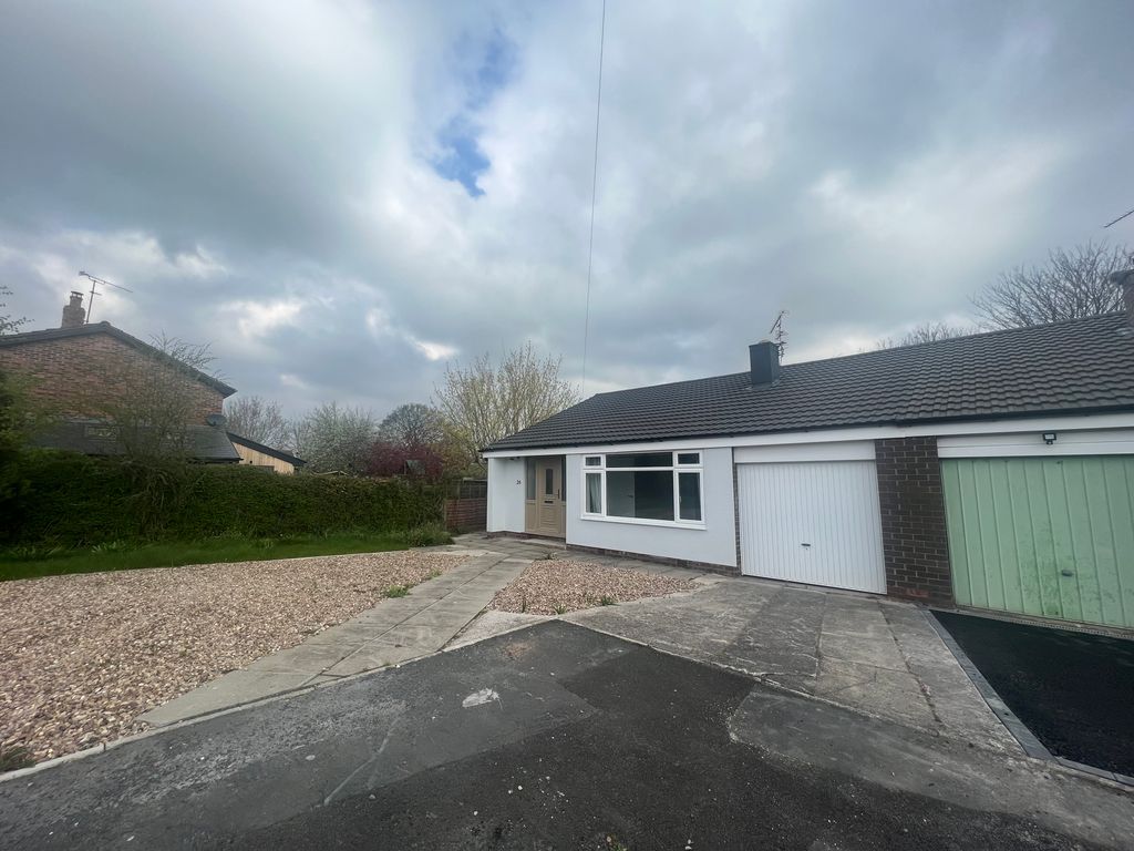 3 bed semidetached bungalow for sale in 26 Bankside, Weaverham