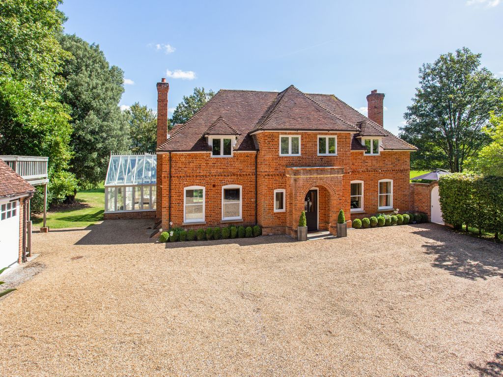 6 bed detached house for sale in Mowbray Hill, Reading RG7, £2,000,000