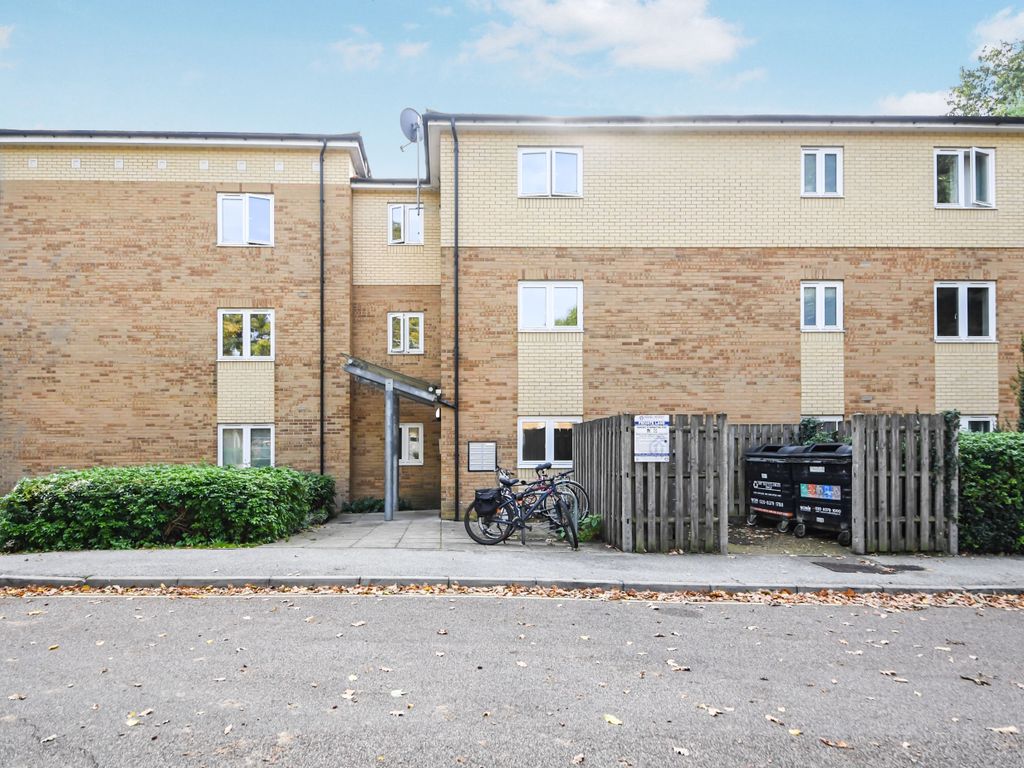 Pruden Close London N14