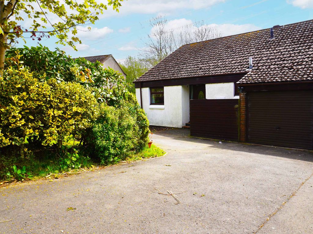 3 bed end terrace house for sale in Hawkwood, Whitehills, East Kilbride G75, £155,000 Zoopla