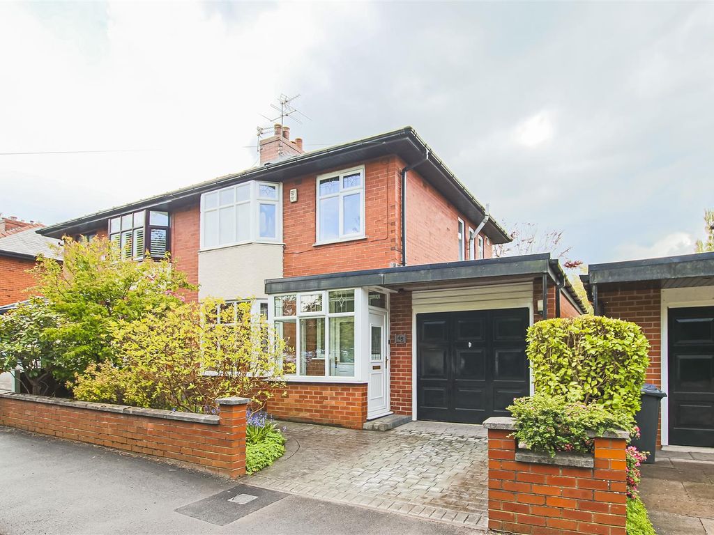 3 bed property for sale in Springside Road, Bury BL9 Zoopla