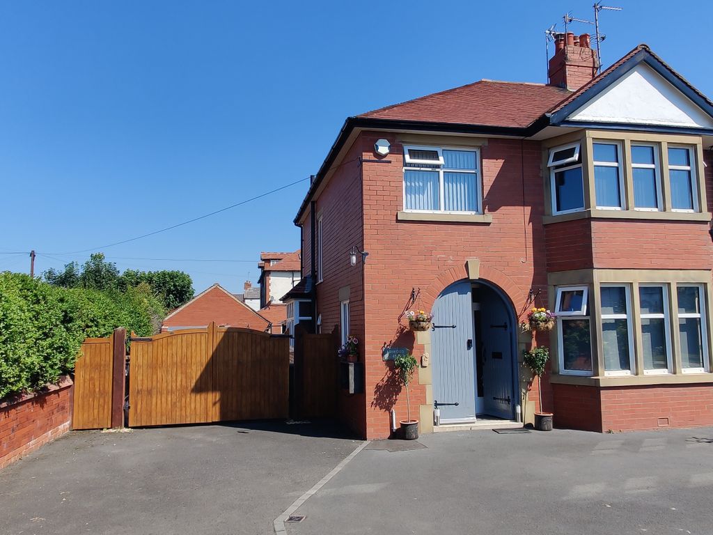 3 bed semidetached house for sale in Clifton Drive, Lytham St. Annes